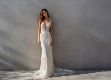 שמלות כלה צמודות בנתניה SHANI&EYAL